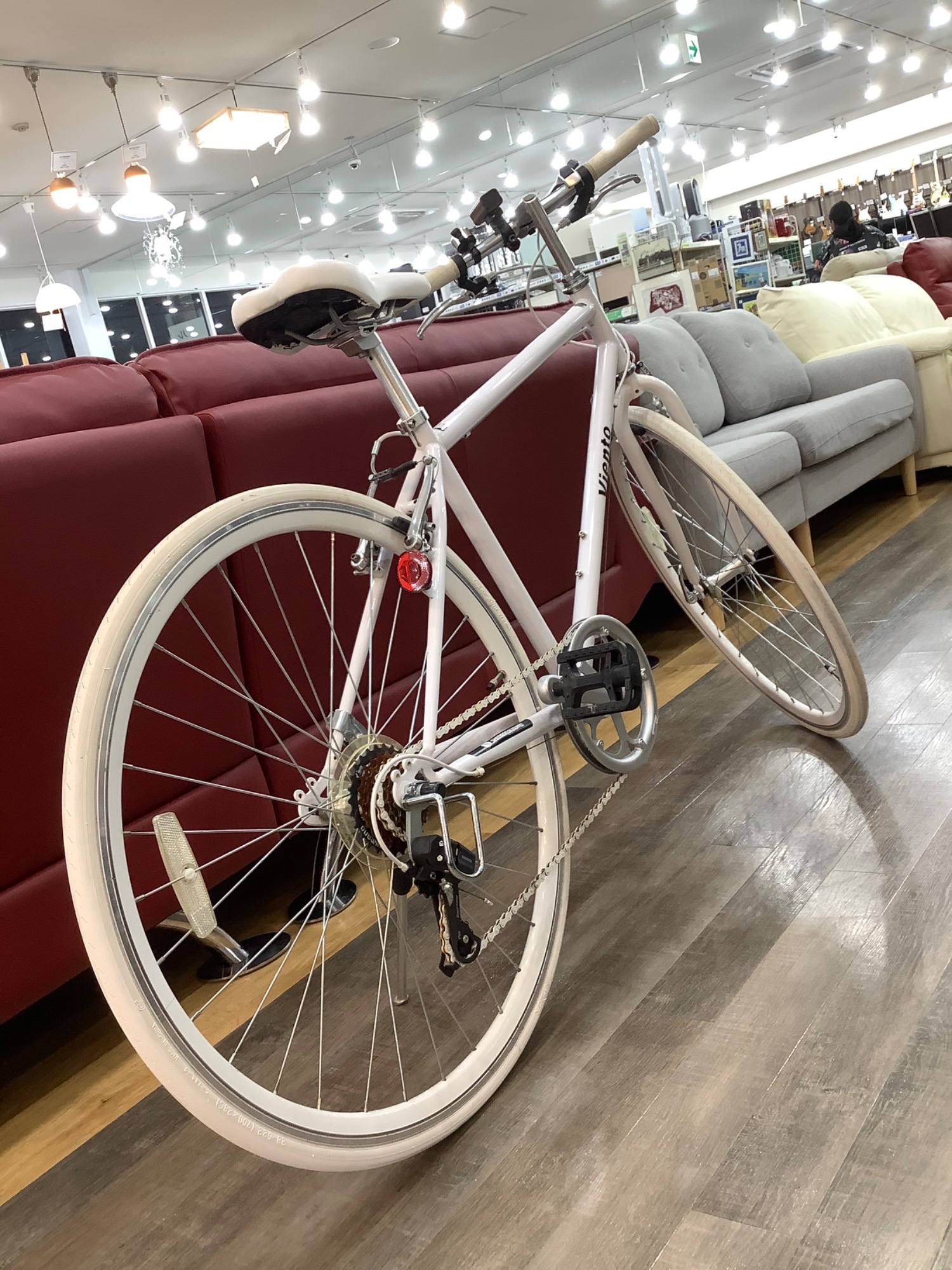 街中で風を切って走ろう！Viento（ヴィエント） のクロスバイクが入荷