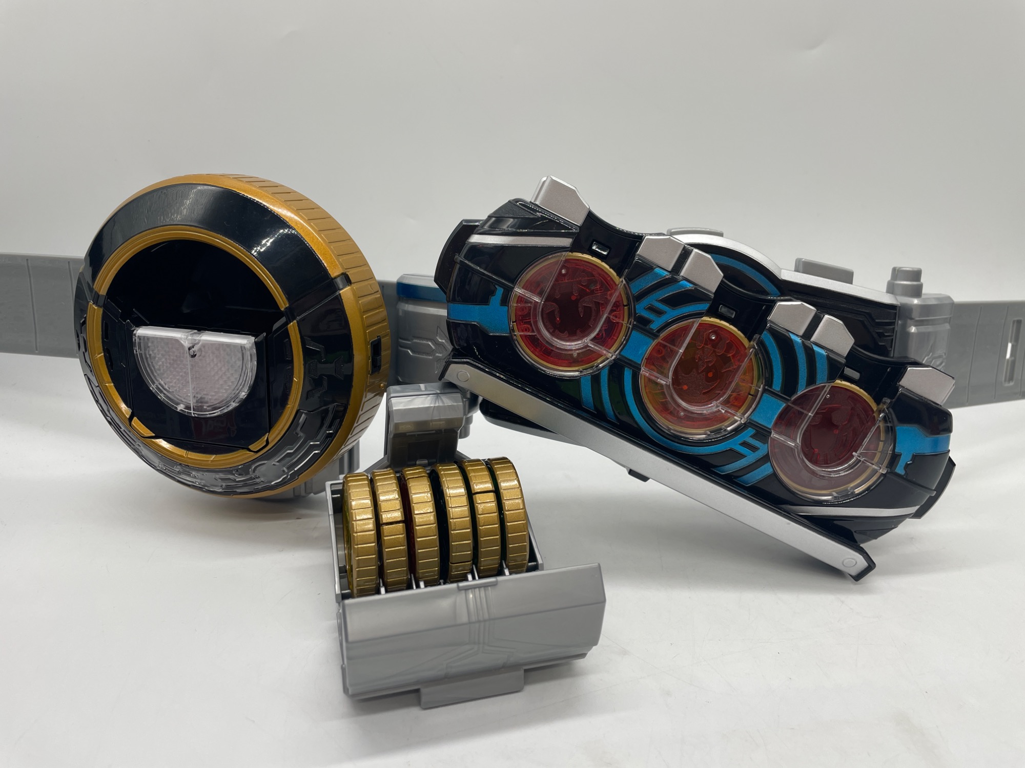 おもちゃ・ホビー買取強化^】仮面ライダー オーズ・ディケイド 変身