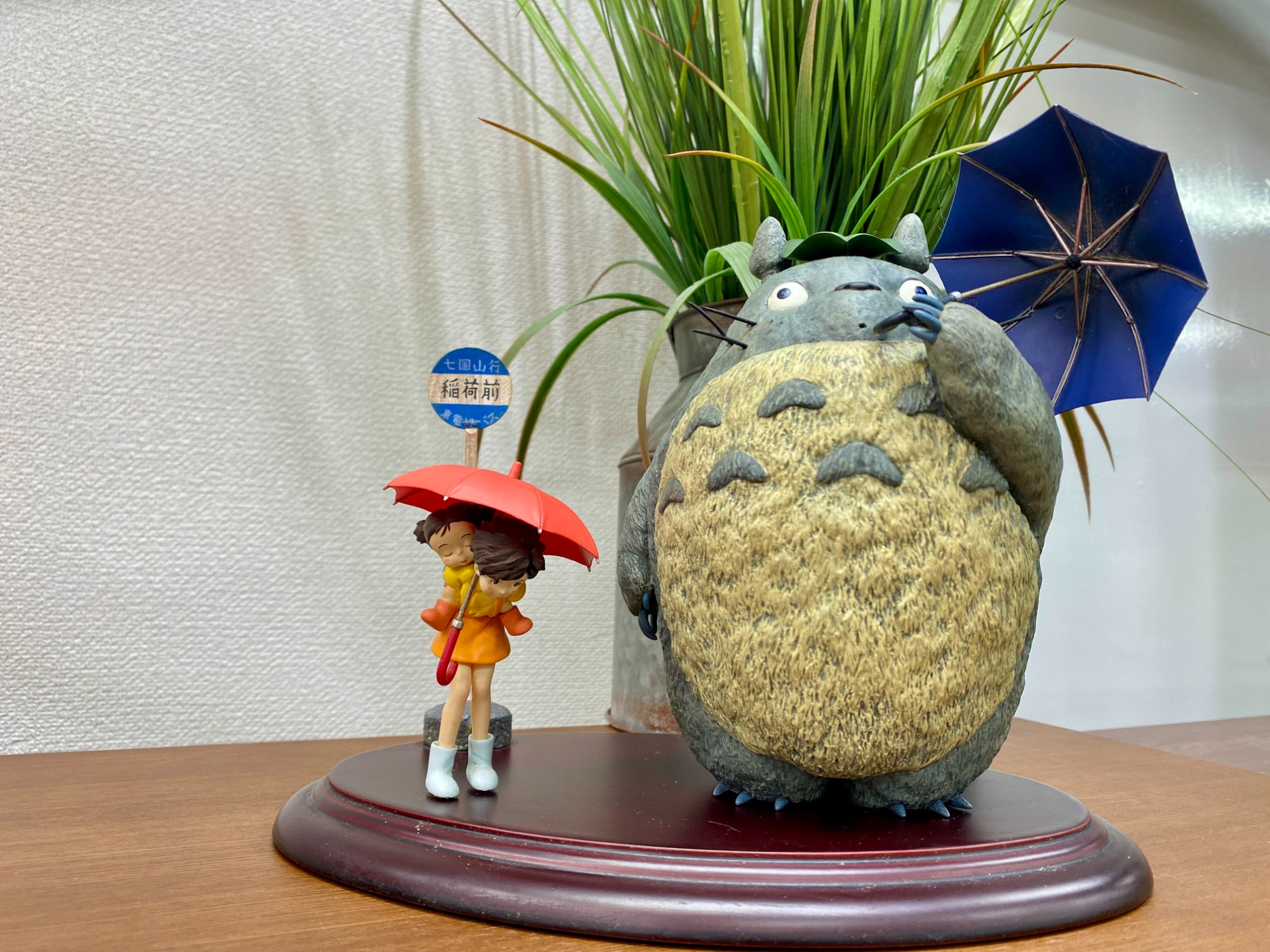 超リアルな再現！】COMINICA(コミニカ)となりのトトロのフィギュアが