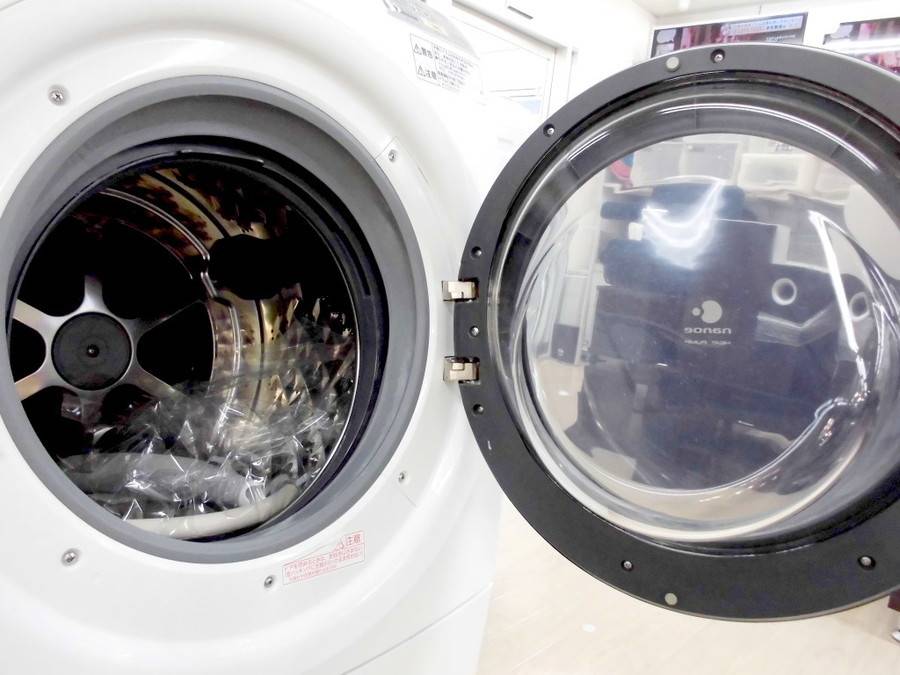 Panasonic(パナソニック)の9.0kgドラム式洗濯乾燥機「NA-VX7200R」をご