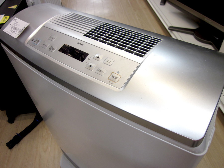 Rinnai(リンナイ)の 都市ガスファンヒーター 「RC-T5801ACP」｜2019年