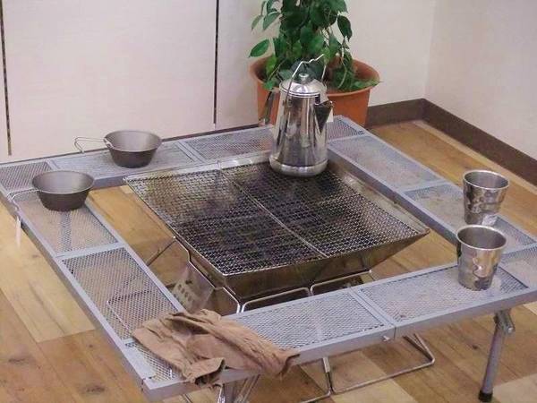 家族で楽しむ!!LOGOS 廃盤ピラミッドグリルL&囲炉裏テーブルFD入荷です