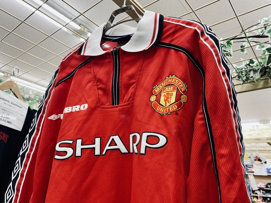 マンチェスターユナイテッド 1998-2000 SHARPスポンサー期のホーム