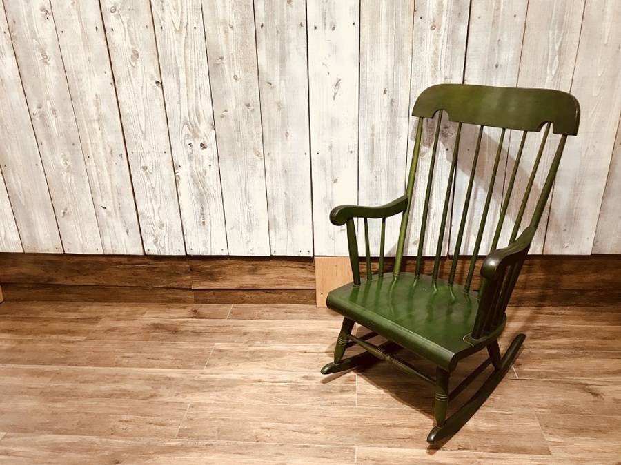 これぞアンティーク。飛騨産業、ロッキングチェアをご紹介。【TFM