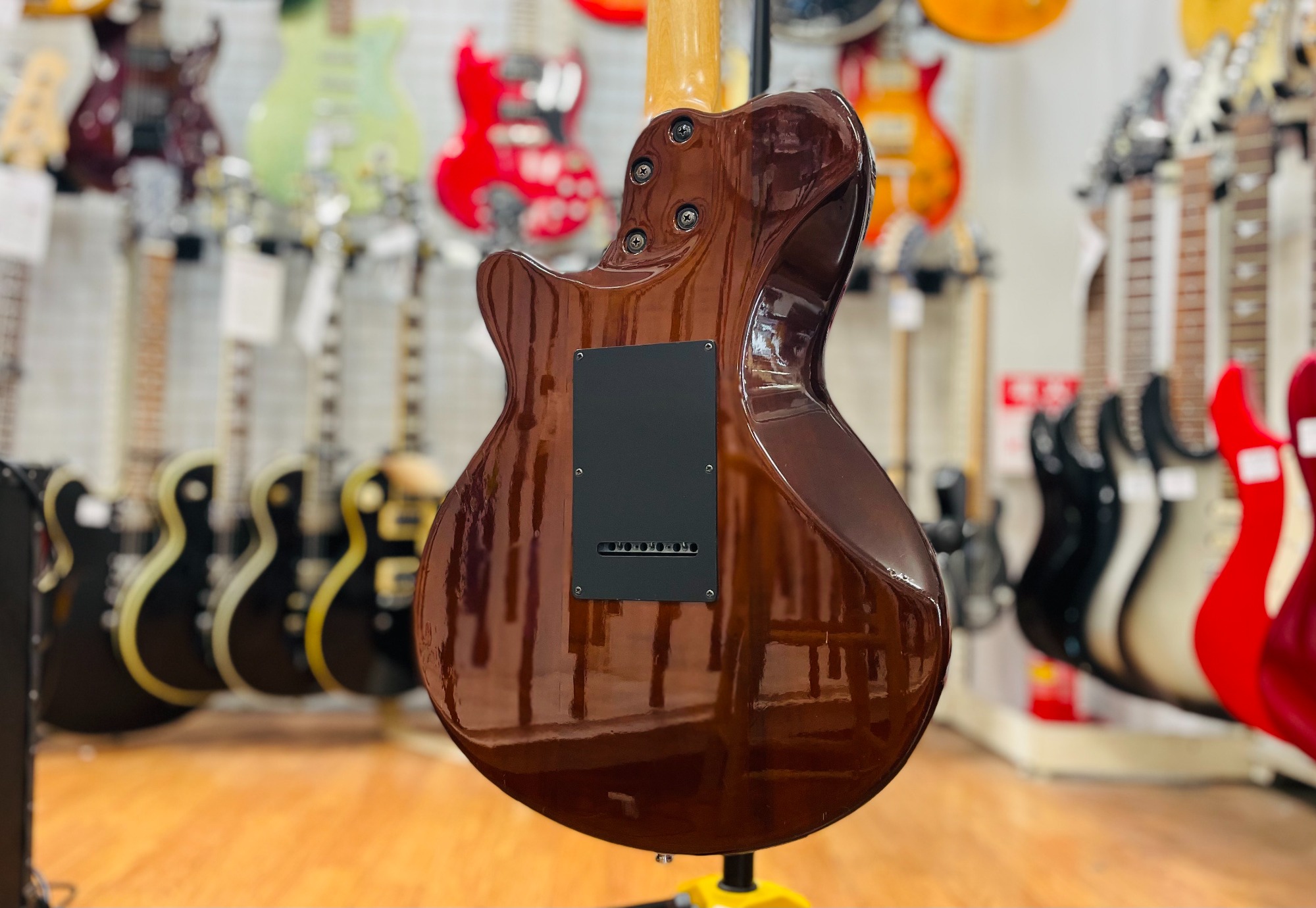 Godin SD-24が入荷いたしました！！｜2025年10月16日｜リサイクル