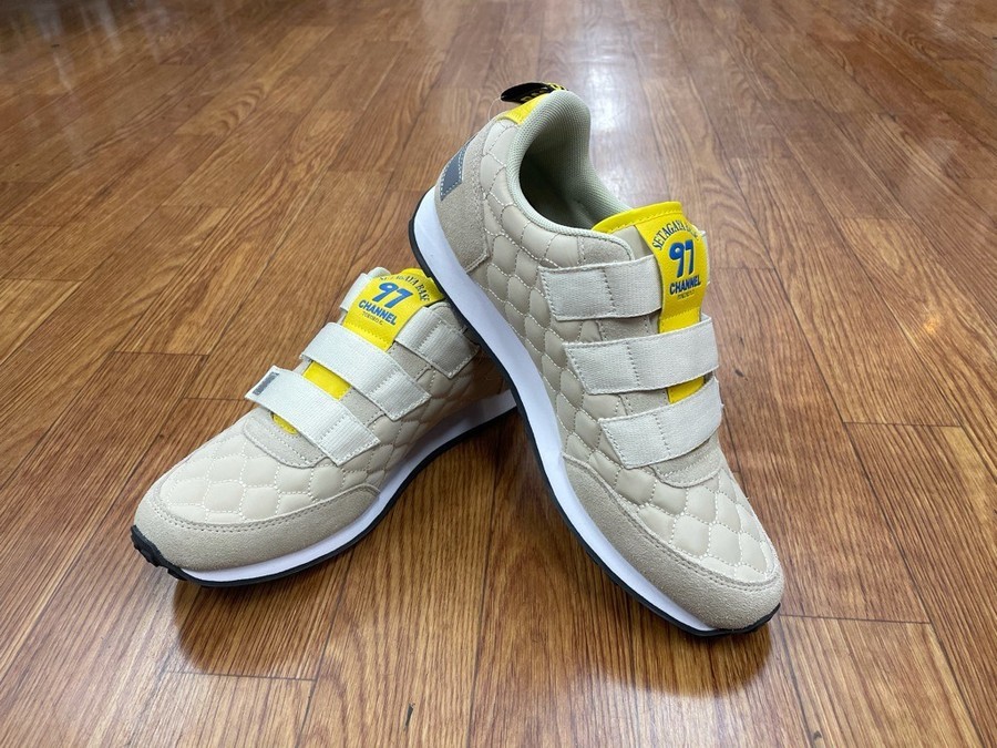 SETAGAYA BASE（世田谷ベース）のベルクロスニーカーを販売中！【足立