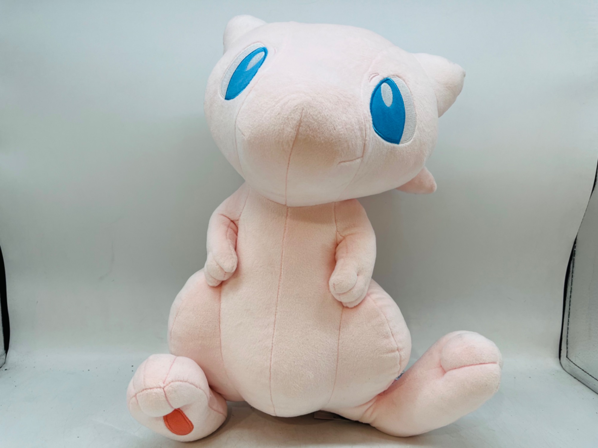 ホビーアイテム買取強化中】ぬいぐるみ ポケモン 等身大ミュウ を買取