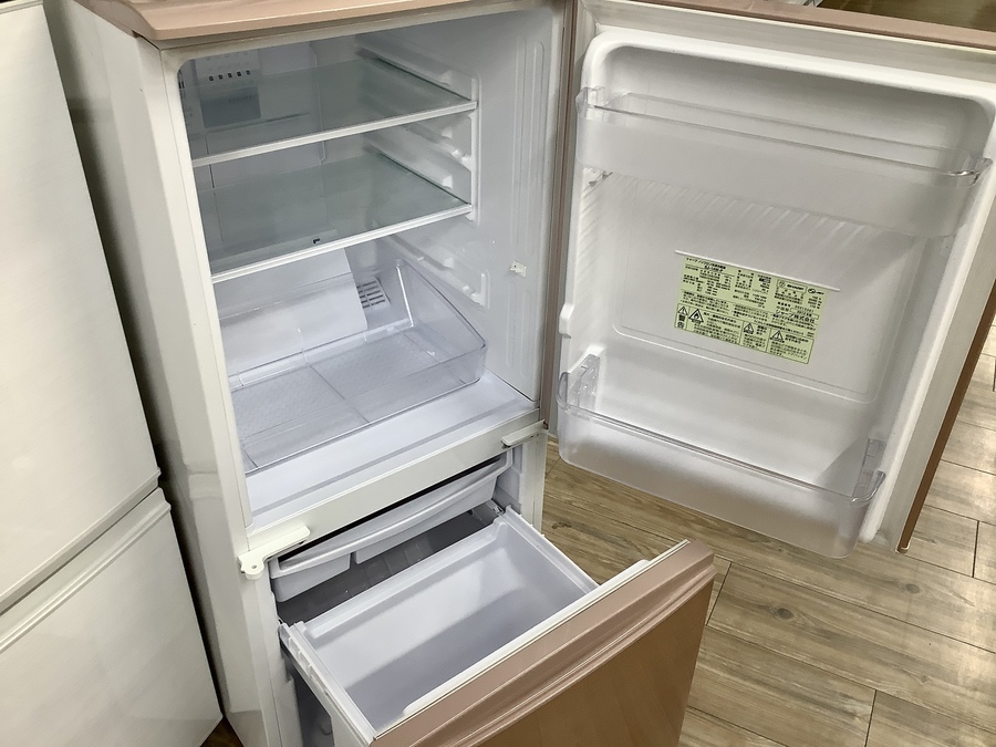 リッチなピンクゴールド！SHARPの2ドア冷蔵庫が入荷しました。｜2021年
