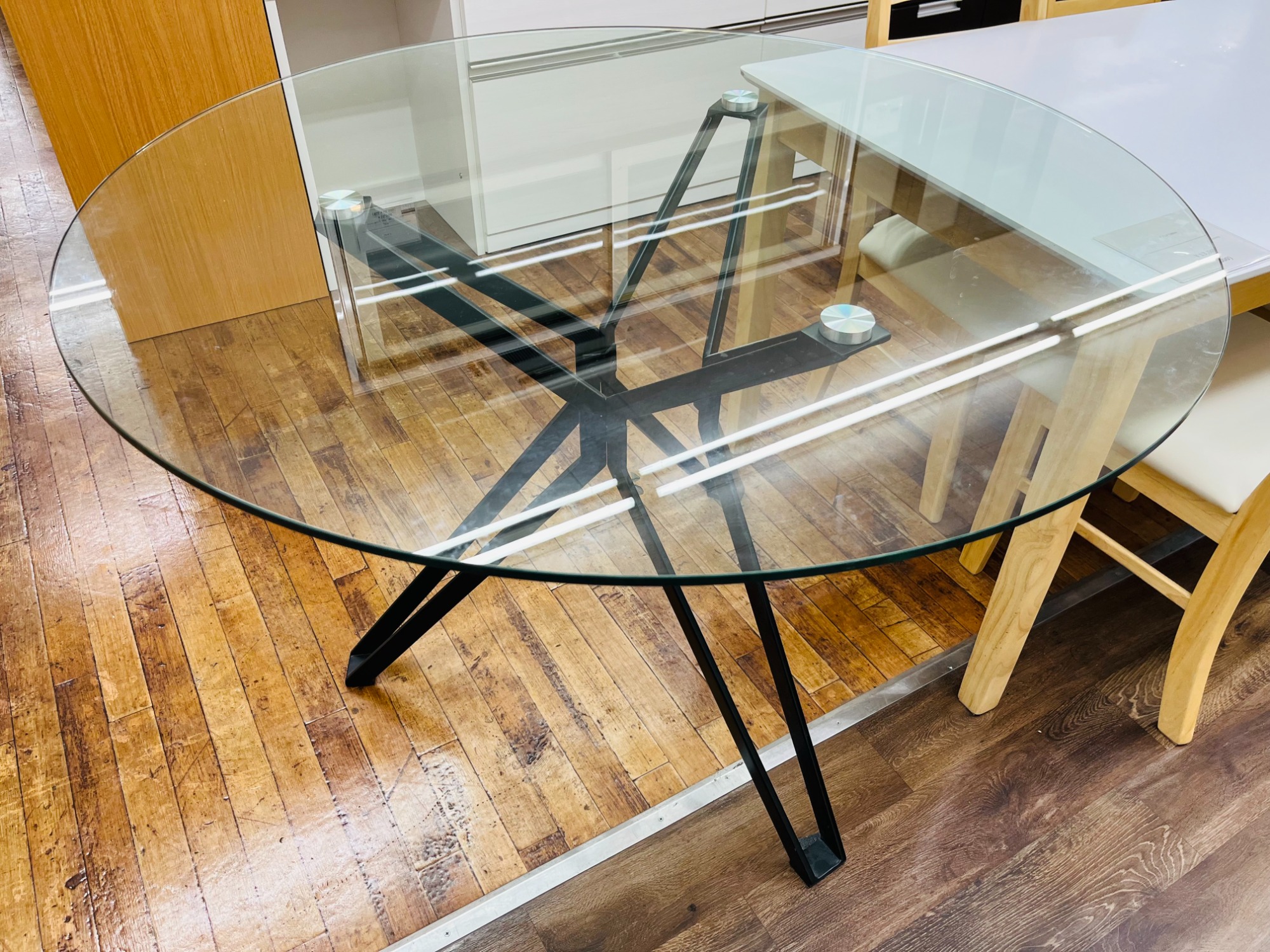 CRASTINA（クラスティーナ）】ガラステーブル「geo（ジオ）」が入荷