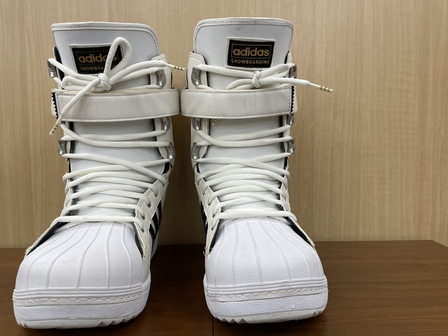 アディダスの名作スーパースターが入荷しました！｜2022年02月01日