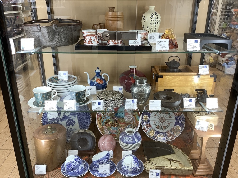 山下清原画の「群鶏」飾り皿のご紹介です！｜2022年05月25日