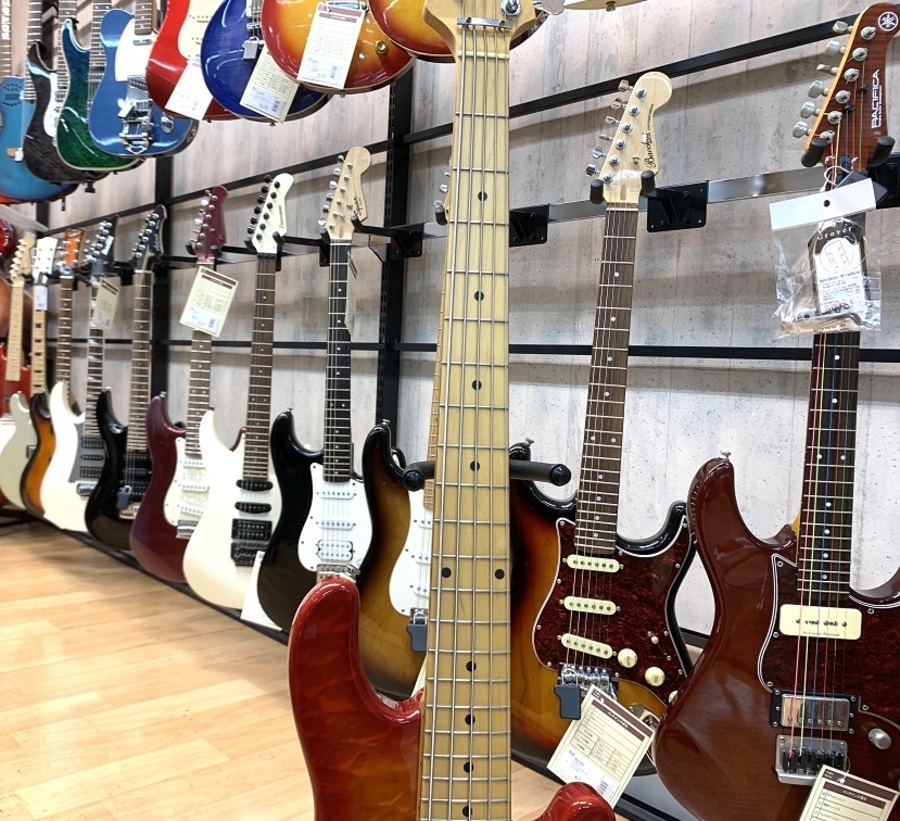 LAKLAND(レイクランド)の5弦ベースSL55-94 Deluxeが買取入荷しました