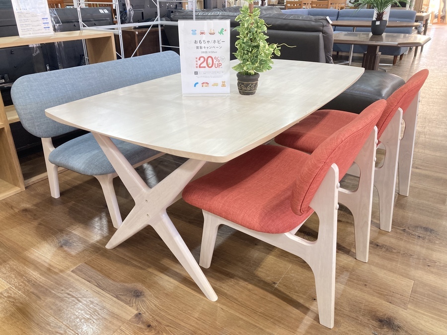 ニトリ ダイニング4点セット リラックスワイドが買取入荷致しました