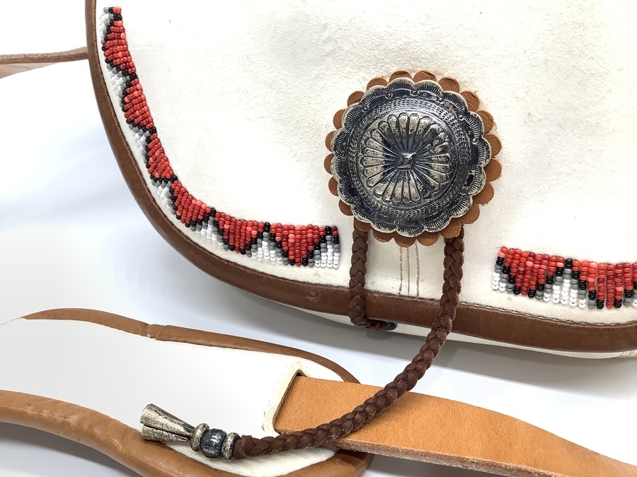 BIGTWIN(ビッグツイン)のコンチョレザーバッグのご紹介です。｜2022年