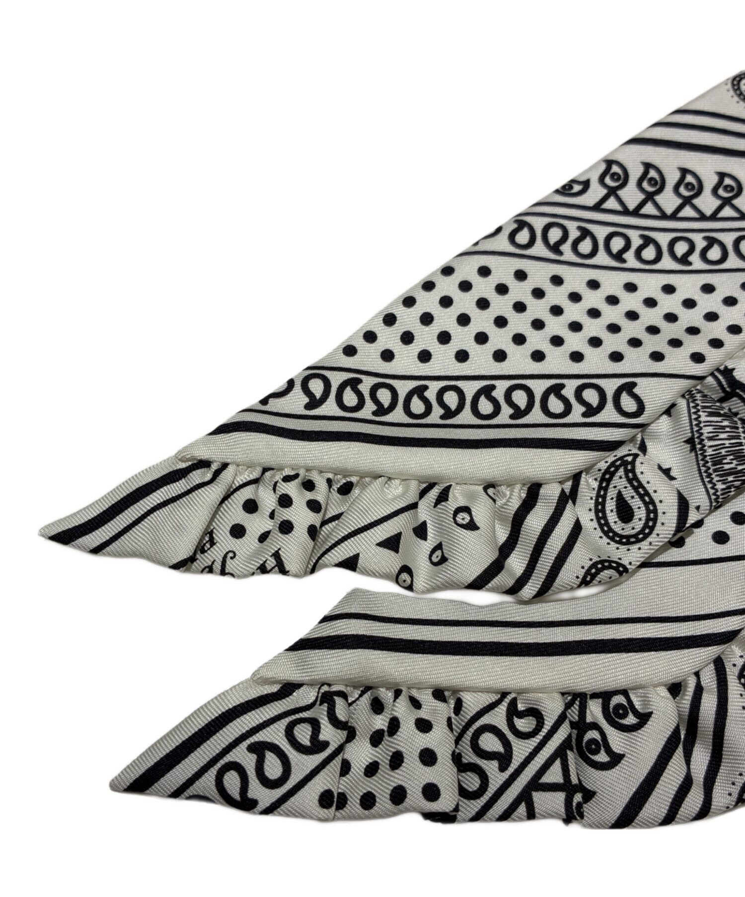 HERMÈS ツイリーエプロンドールホワイト新品未使用ダグ付き ツイリー