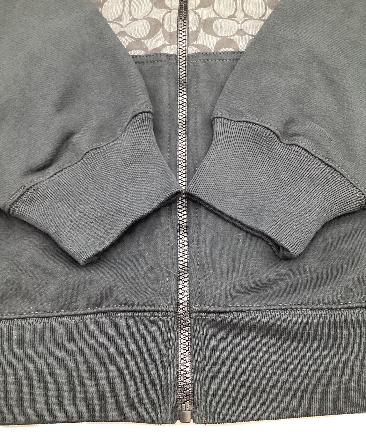 中古・古着通販】COACH (コーチ) シグネチャー ジップ フーディー