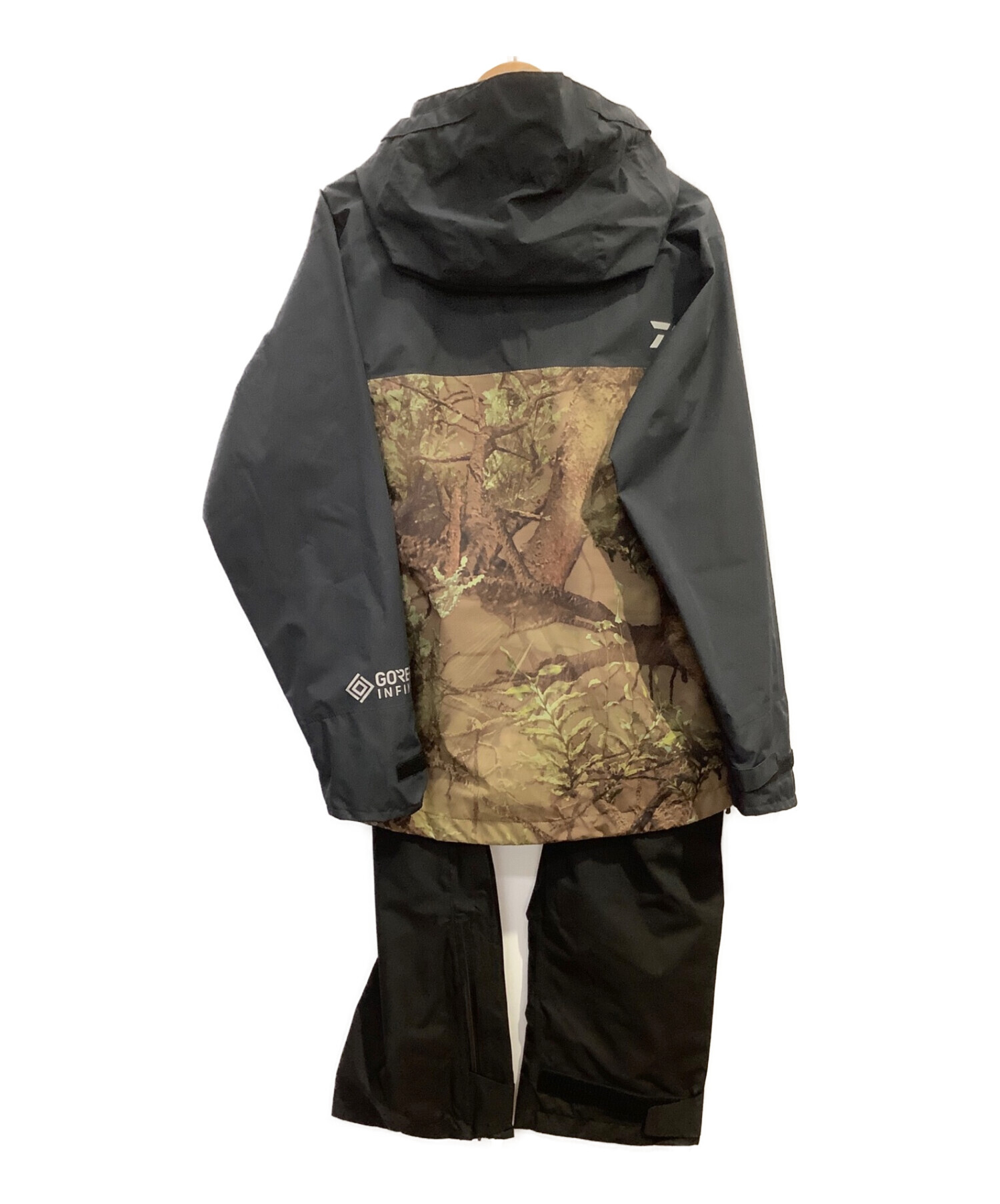 未使用級 DAIWA レインマックス レディースM セットアップ 中古・古着