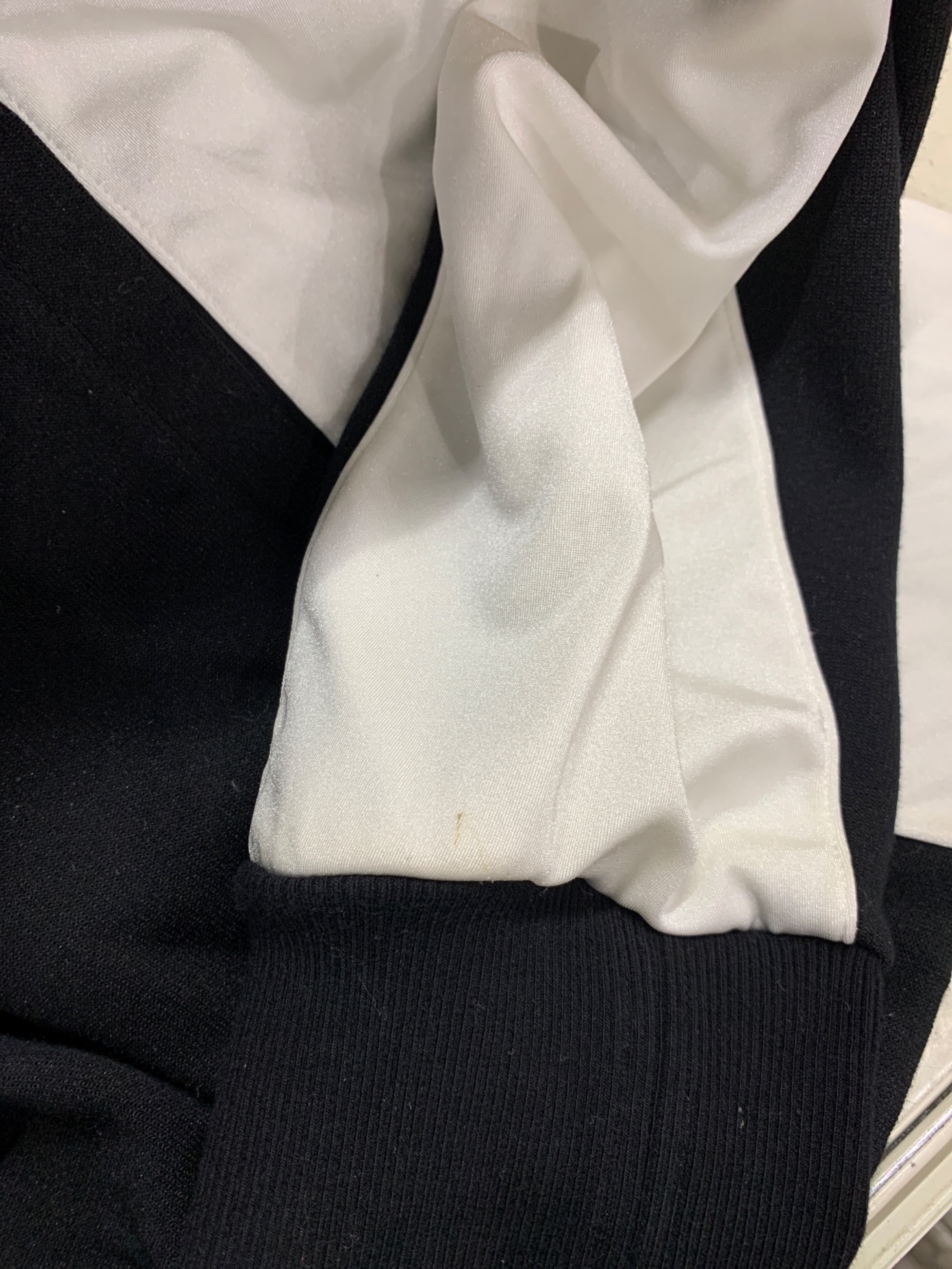 中古・古着通販】VALENTINO (ヴァレンティノ) ジップアップドロー