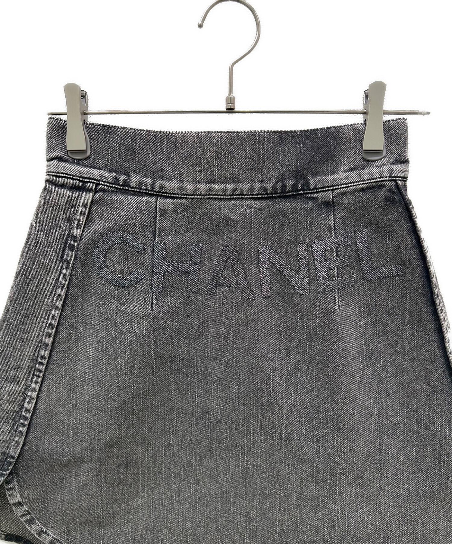 中古・古着通販】CHANEL (シャネル) NO.5 デニム スカート ブラック