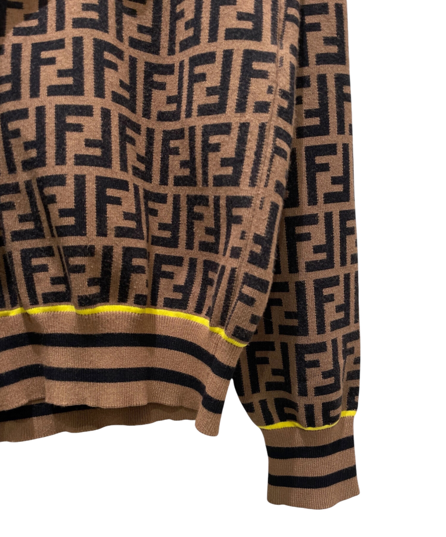 中古・古着通販】FENDI (フェンディ) ズッカ柄タートルネックニット