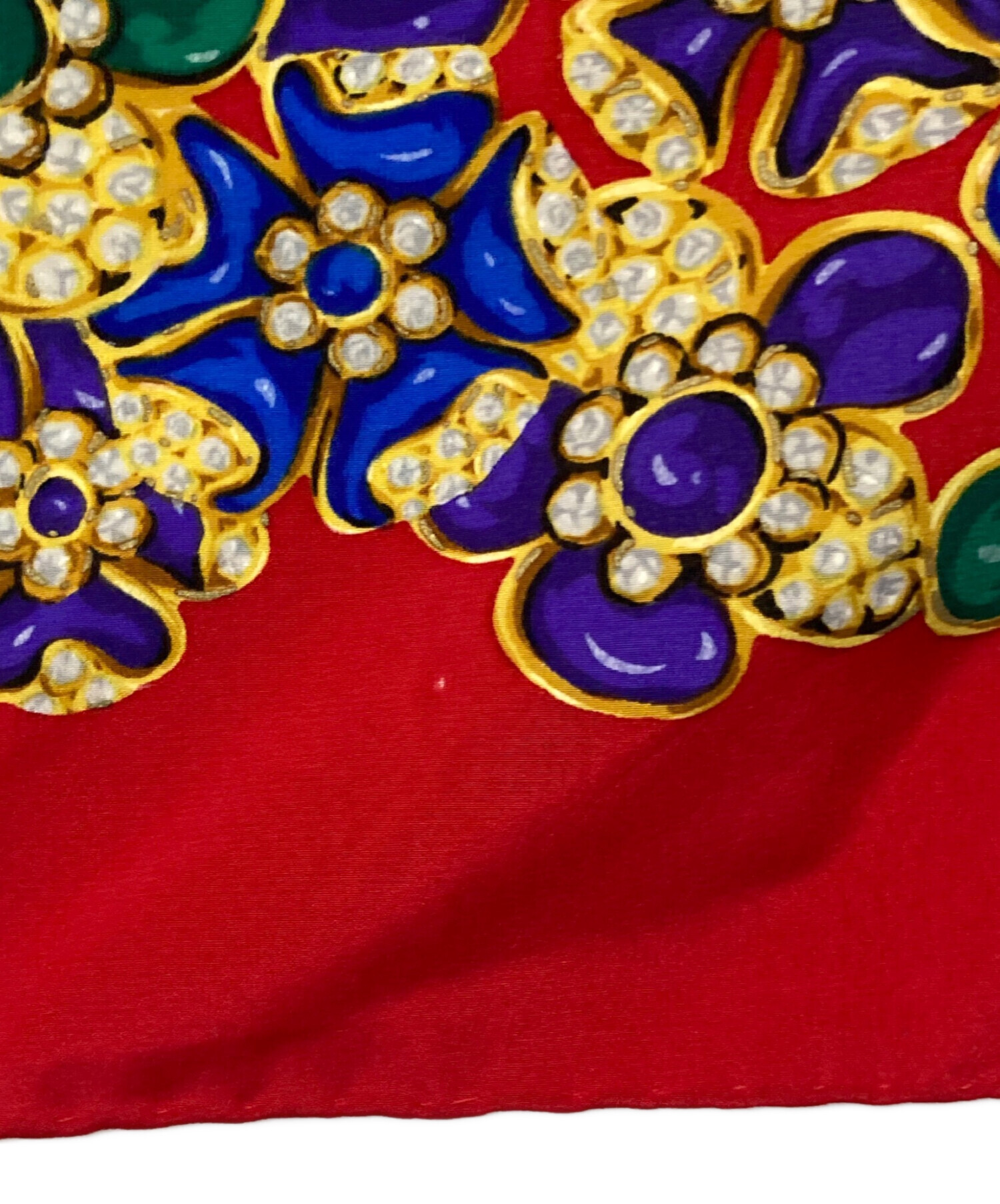 中古・古着通販】CHANEL (シャネル) シルクスカーフ レッド｜ブランド