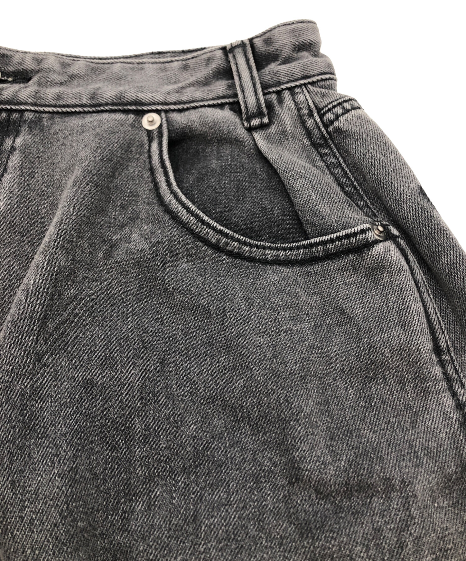 中古・古着通販】machatt (マチャット) タックデニムハーフパンツ