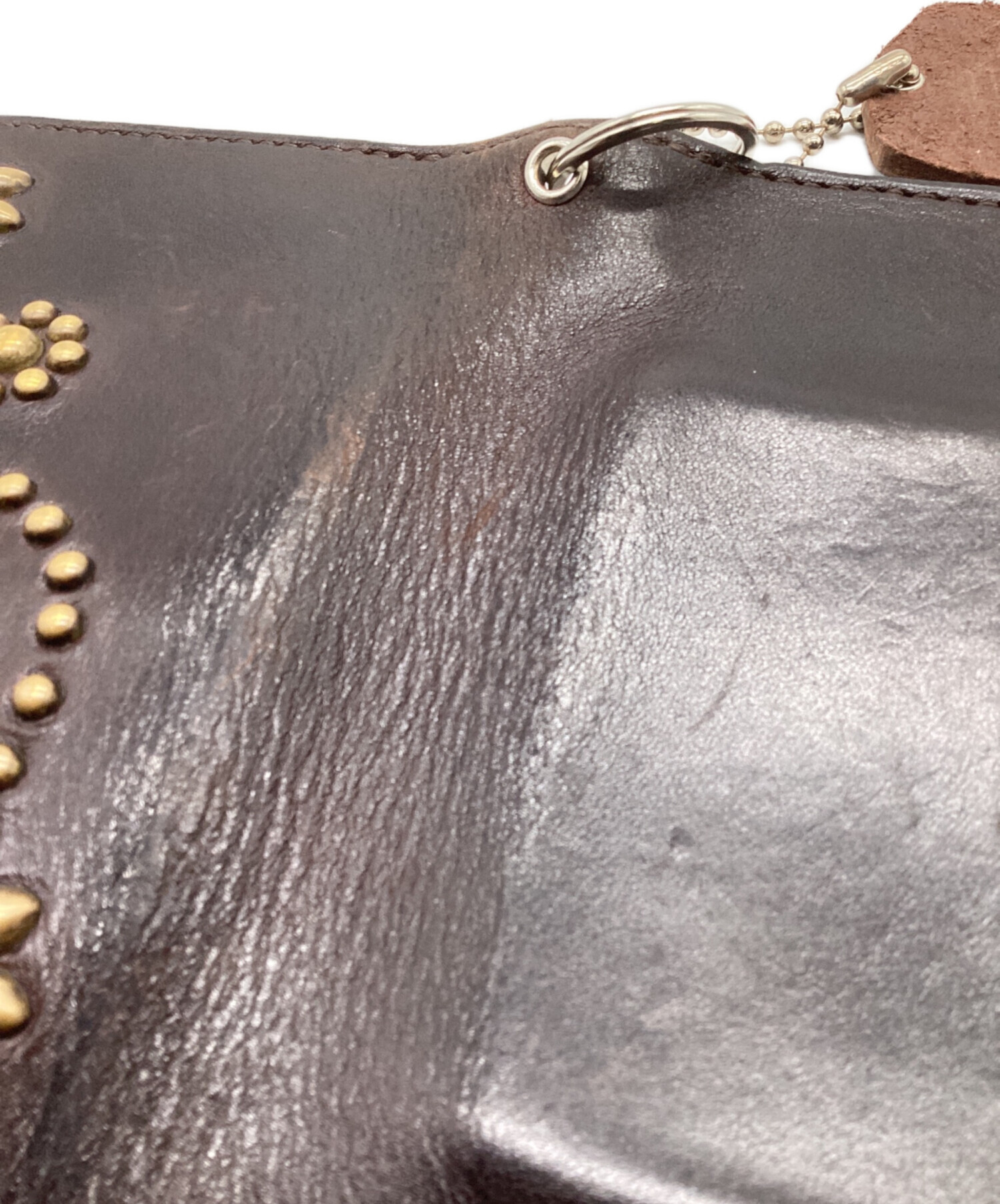 中古・古着通販】htc (エイチティーシー) フラワースタッズ レザー