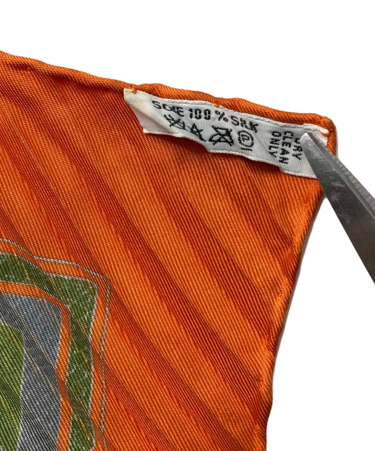 中古・古着通販】HERMES (エルメス) カレ90 プリーツスカーフ オレンジ