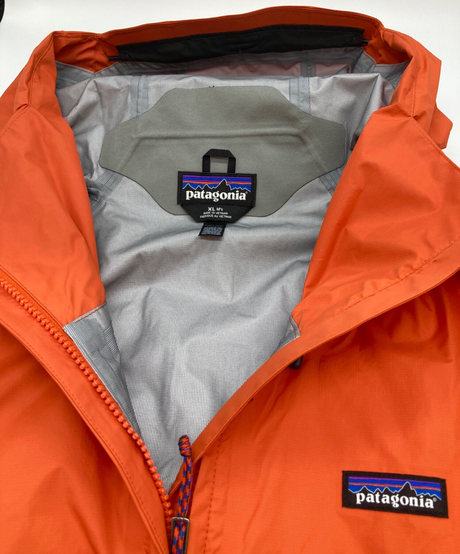 中古・古着通販】Patagonia (パタゴニア) マウンテンパーカー オレンジ