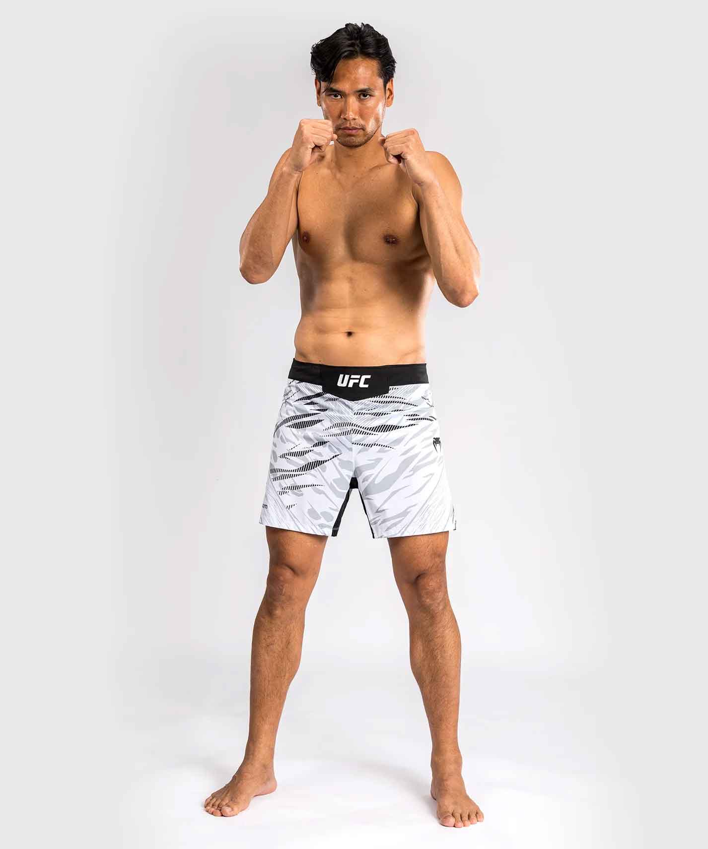 VENUM／ヴェナム ファイトショーツ UFC Fusion by Venum Authentic