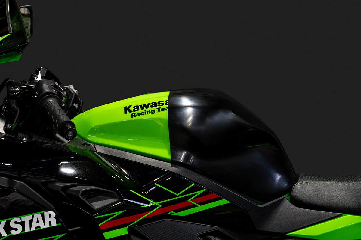 トリックスター / Ninja ZX-25R/ZX-4R スポーツタンクカバー