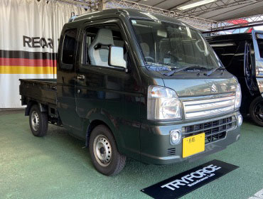 SUZUKI スーパーキャリー DA16T（2024年） に RECARO（レカロ） SR-C