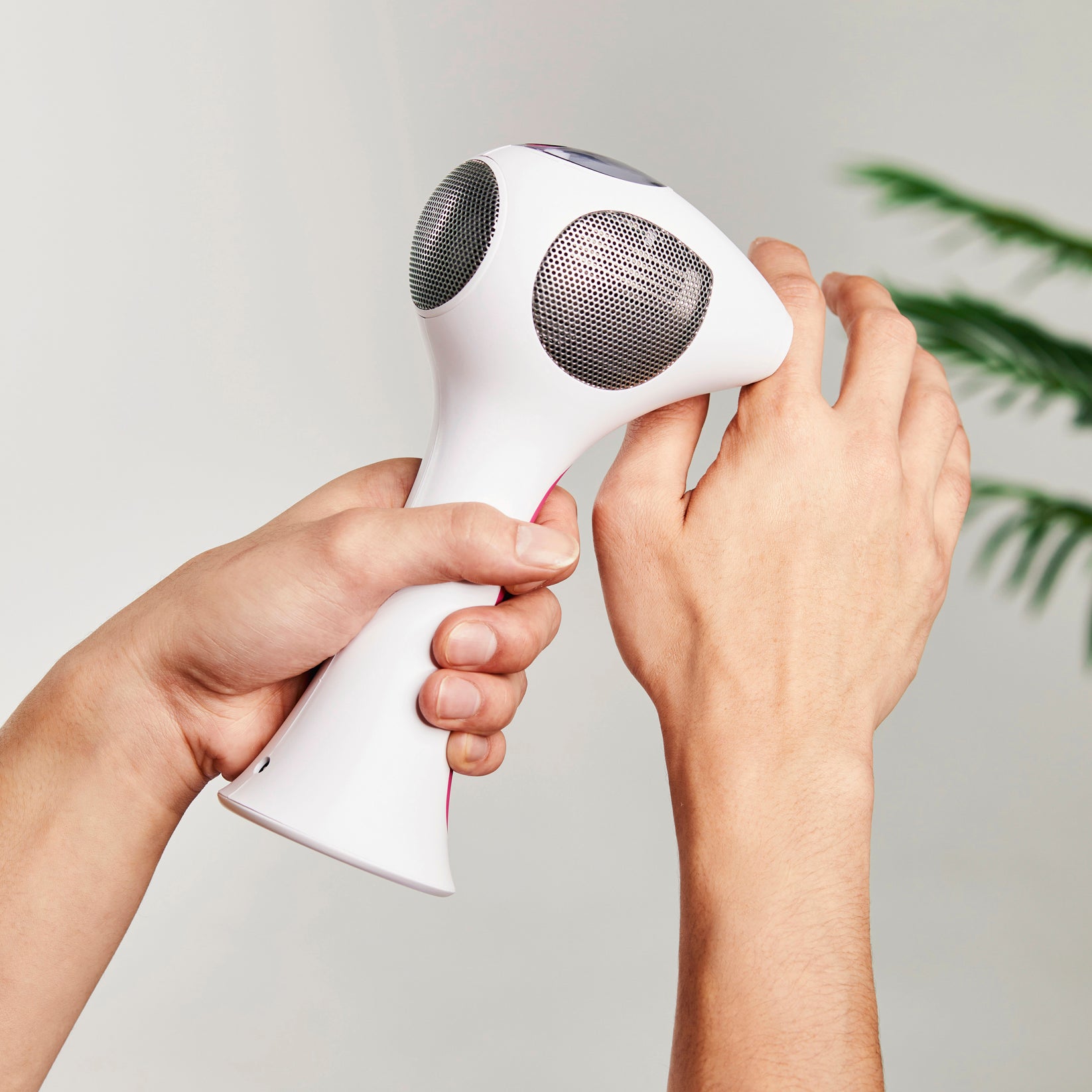 レーザー脱毛器 | ご自宅で本格的なムダ毛ケアを – Tria Laser Japan