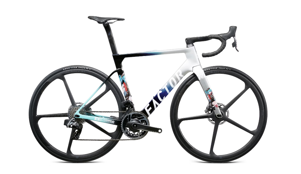 予約受付中！人気モデル「OSTRO VAM」のRacing Miku Limited Editionが