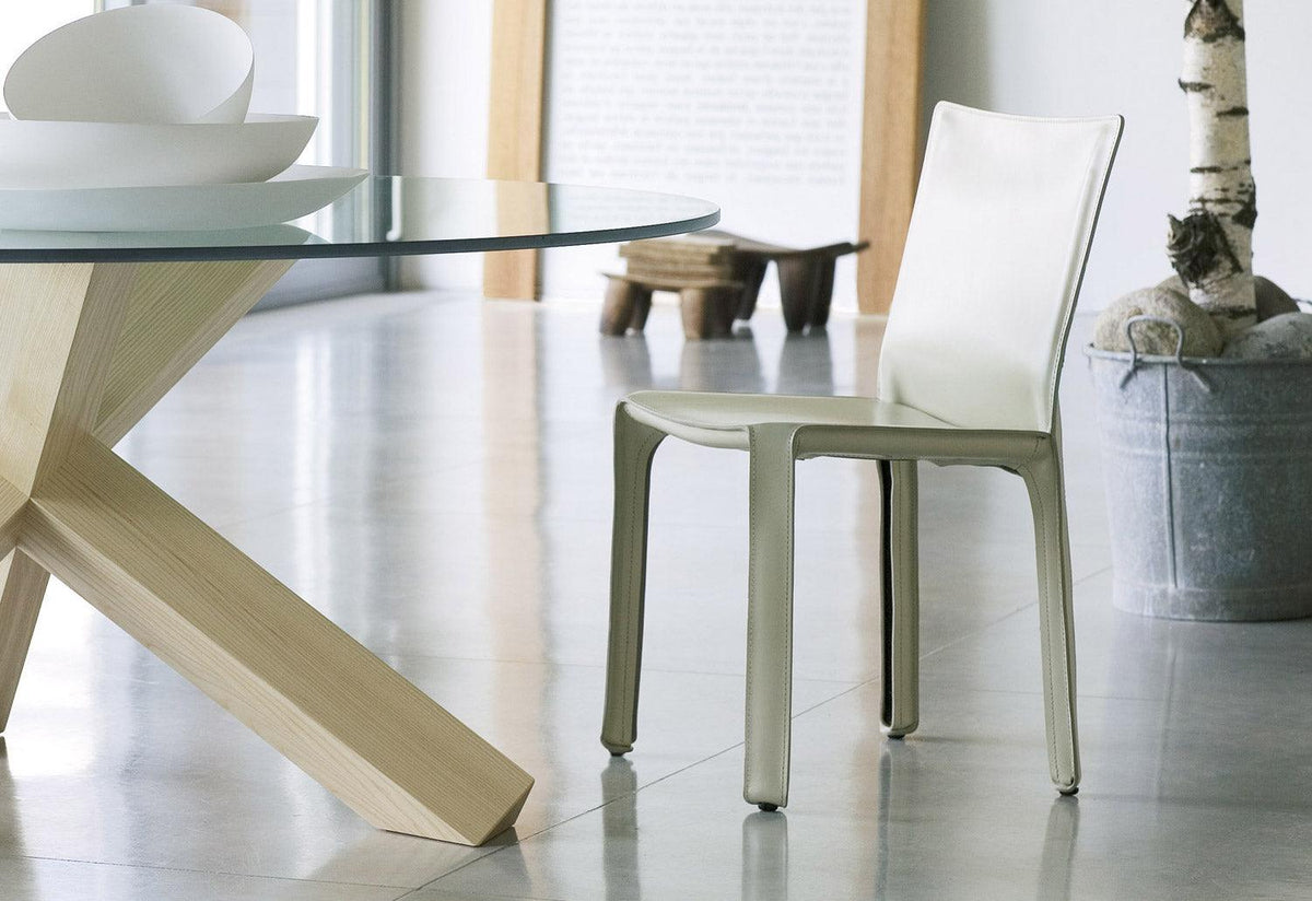 Cassina 412 Cab Chair | twentytwentyone