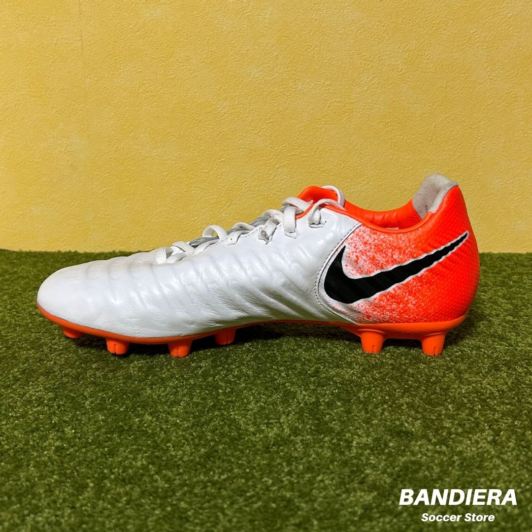 ナイキ】サッカースパイク ティエンポ レジェンド 7 PRO HG（ホワイト