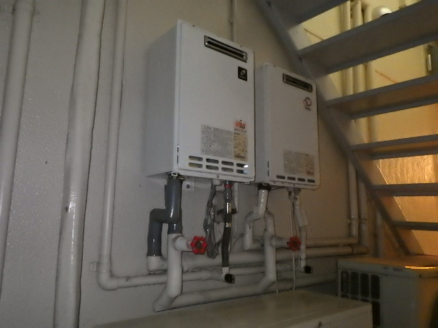 GS-2402W-1 - 屋外壁掛 | パーパス | ガス給湯器交換なら【湯ドクター