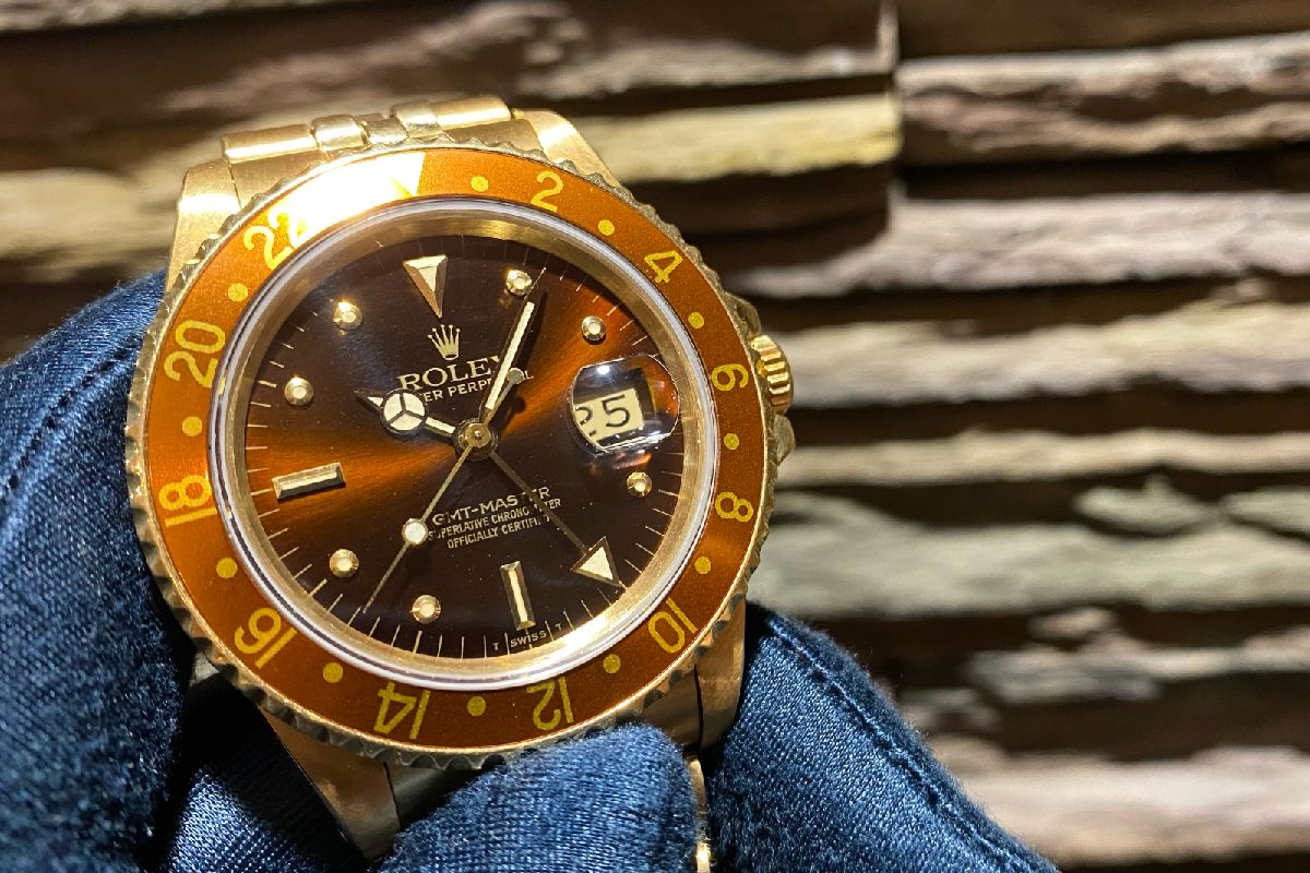 美しいダイヤルが魅力！金無垢GMTマスター 16758 フジツボ オール