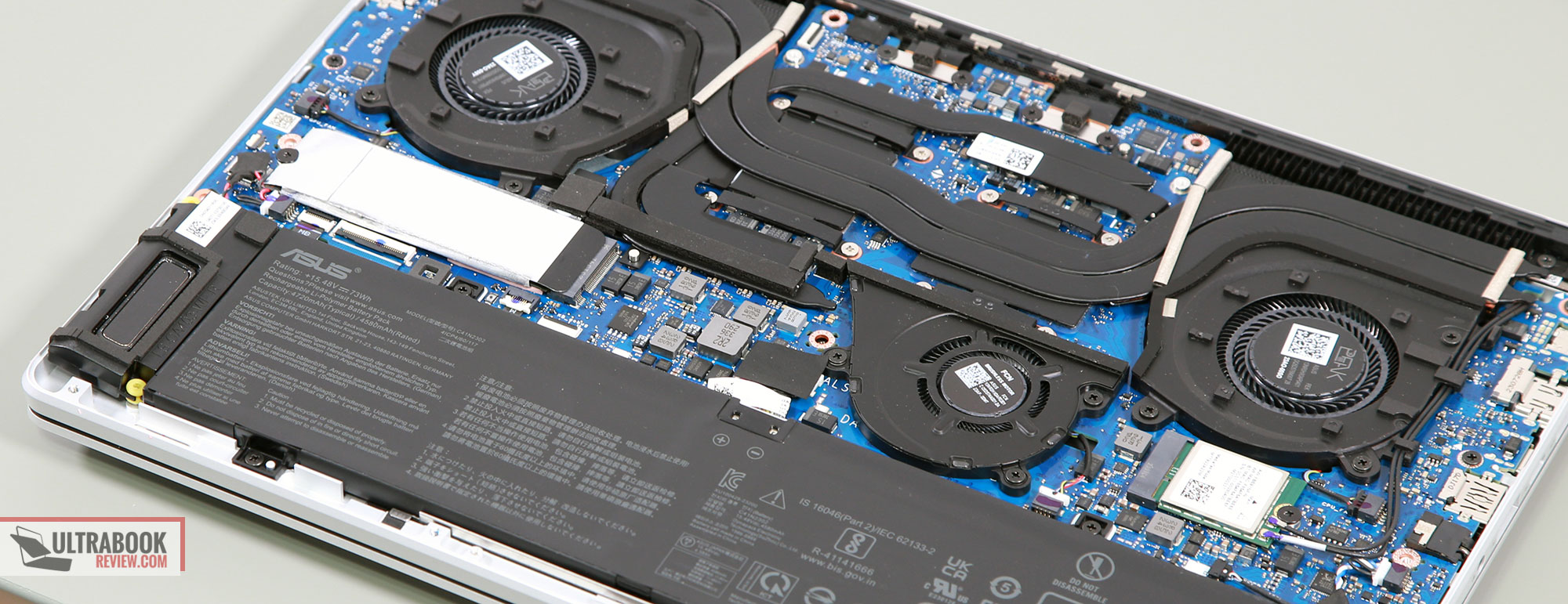 RTX 4060 vs RTX 4070 performance on the Asus Zephyrus G14