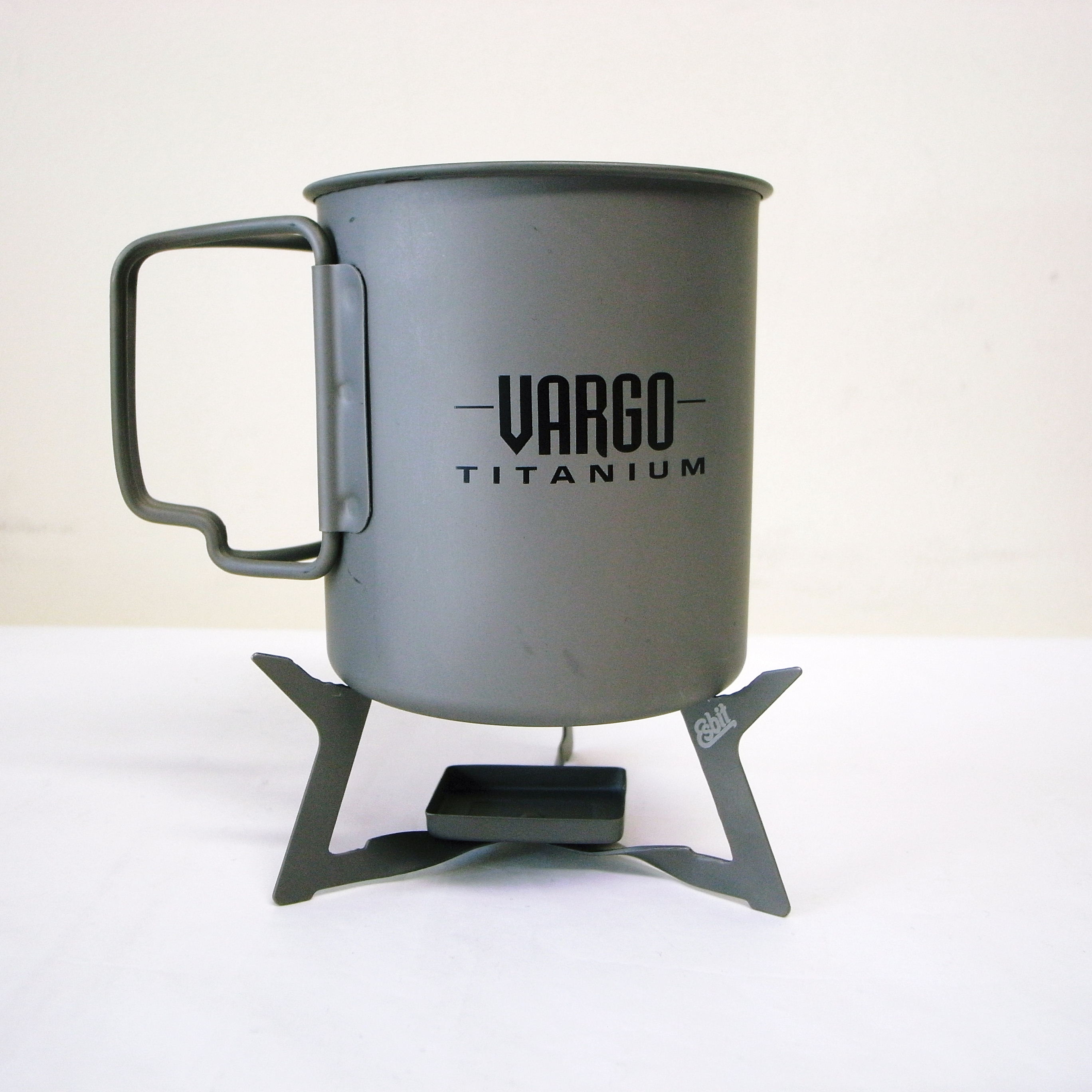 バーゴ チタニウムクッカー、カトラリー、アルコールストーブ Vargo