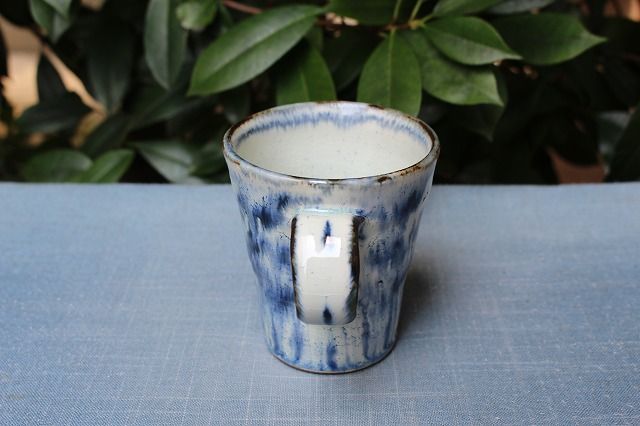 佐賀県有田町で作陶されている横田勝郎（工房禅）作の安南唐草