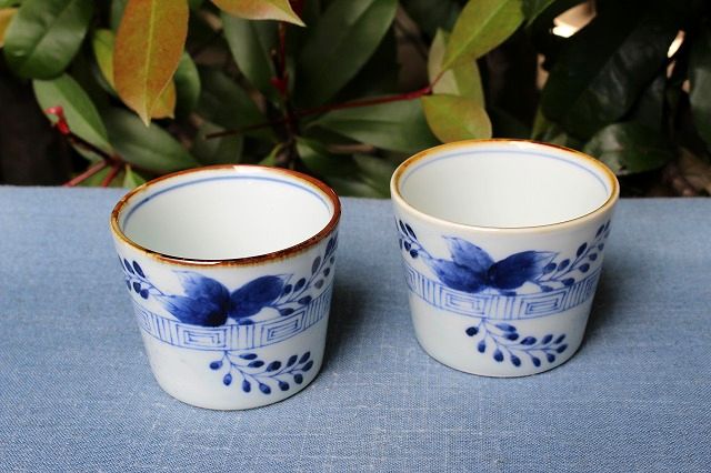 長崎県伊万里市で作陶されている寛右エ門窯作の染付萩そば猪口 うつわ