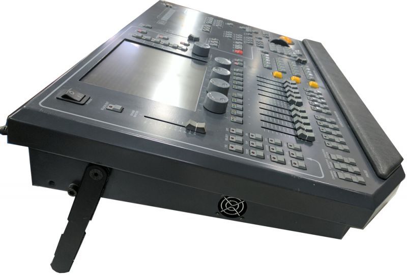 裏方屋ドットコム,MA Lighting grandMA light