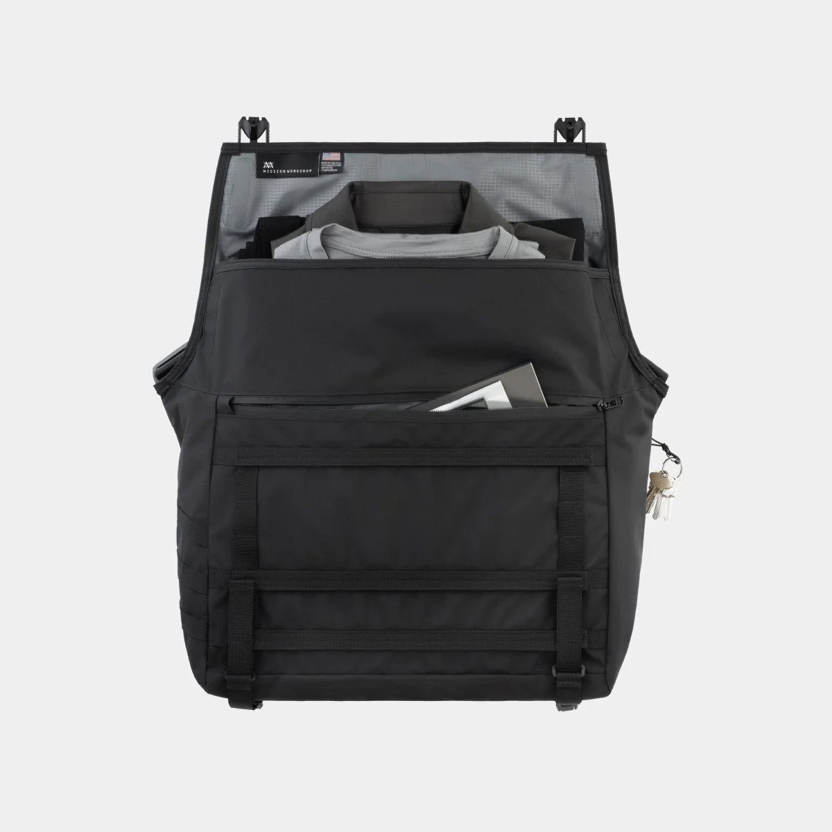 Mission Workshop Khyte : Weatherproof Laptop Messenger Bag — Urban