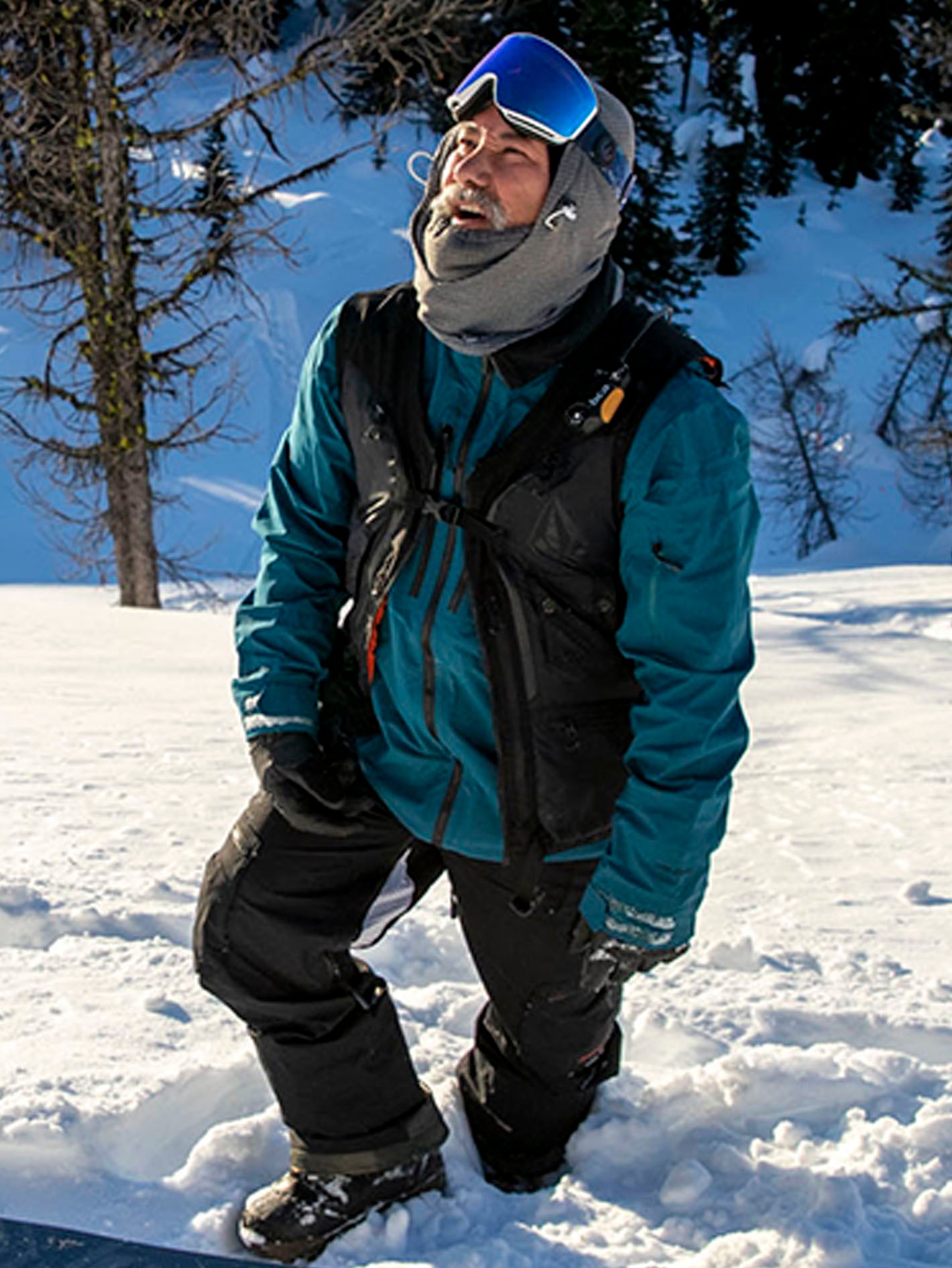 Iguchi Slack Vest - New Black | Volcom Europe