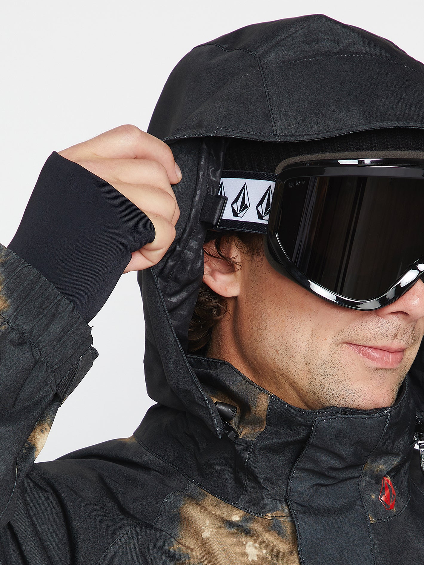 Melo Gore-Tex Pullover Jacket - Bleach Black | Volcom Europe