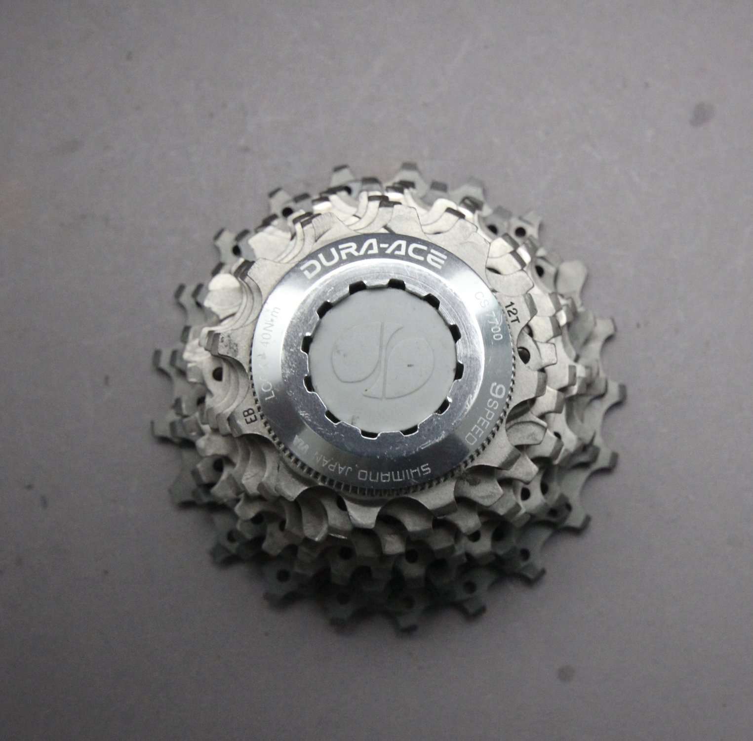 Shimano Dura Ace CS-7700 Cassette / 12-21 - velowizard.com