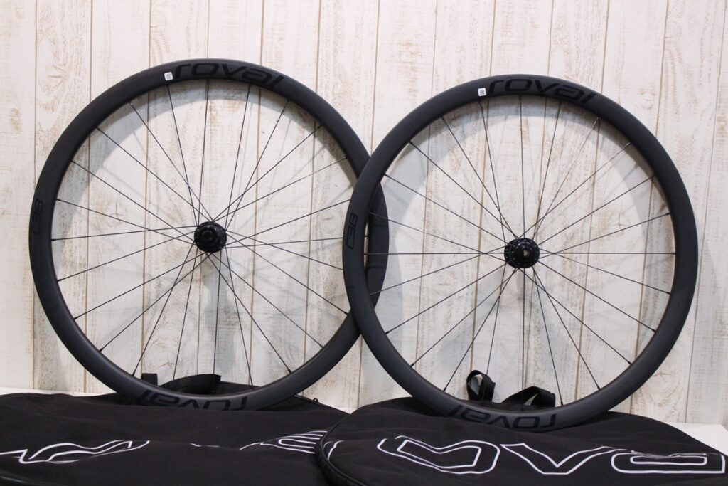 Roval(ロヴァール)｜ C38 DISC カーボンクリンチャー シマノフリー