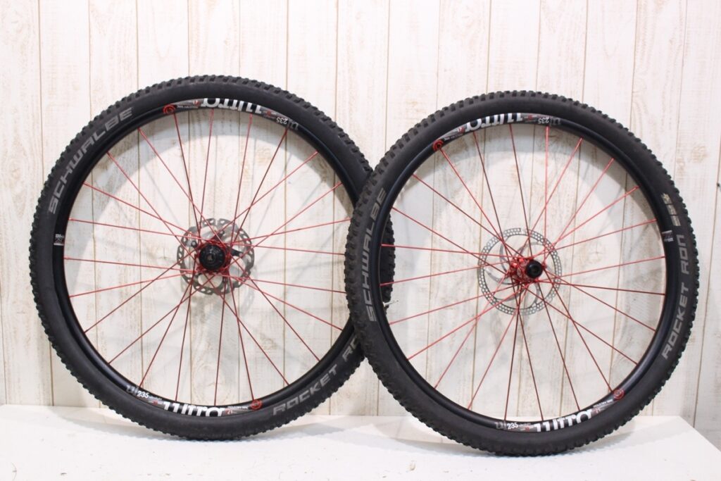 INDUSTRY NINE(インダストリーナイン)｜235 ULTRALIGHT リム TORCH