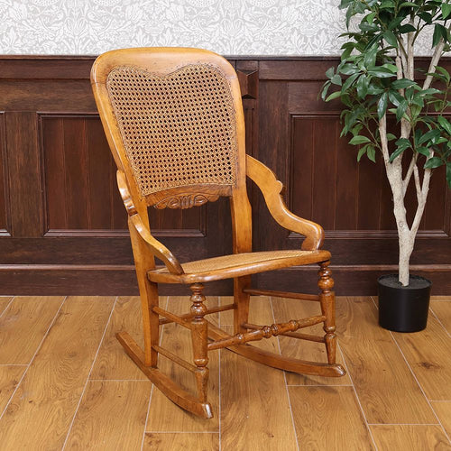 リビング – アンティーク家具と雑貨の店 ビクトリアンクラフト